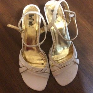 NWOT HeyToots Sandals